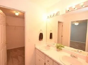 111 S Springview Dr — Photo 19