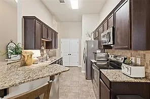116 Meadow Spring Pl — Photo 13