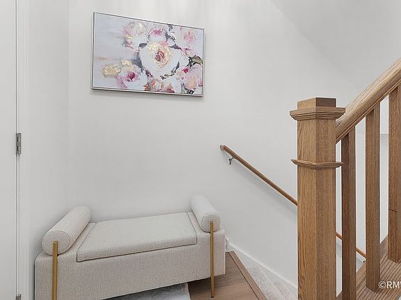 4th image of 230 Timberleaf Cir