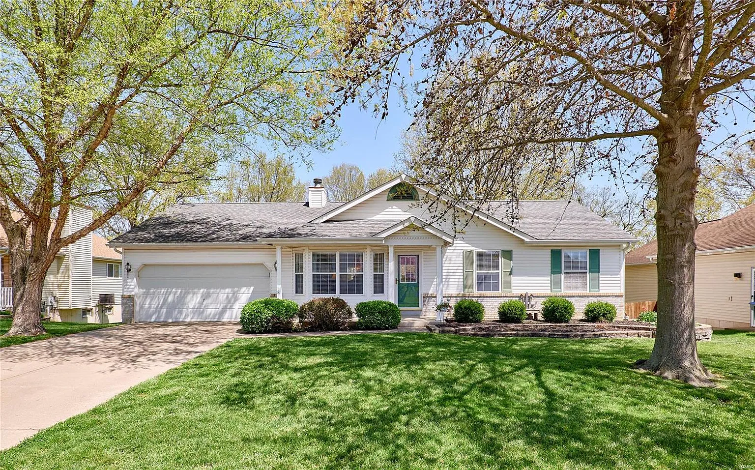 61 Jacqueline Cir photo 1