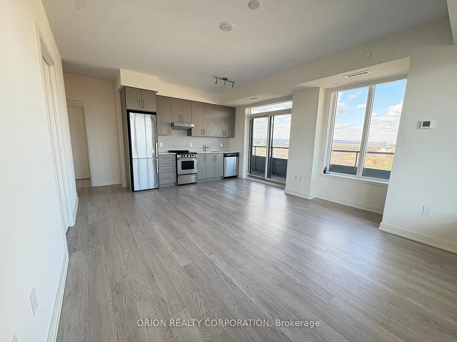 212 King William St — Photo 3