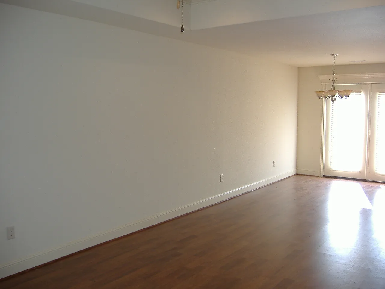 810 Baker — Photo 3