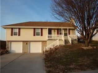 1706 Roberta Dr, Raymore, MO 64083