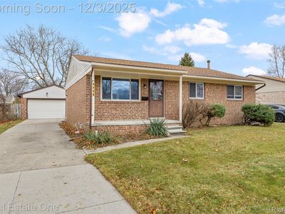 8456 Robindale Ave, Dearborn Heights, MI, 48127