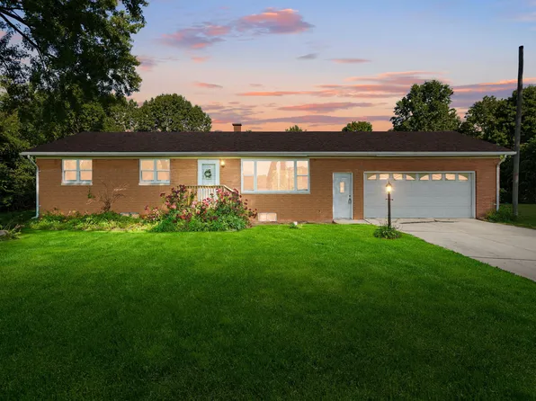 865 W 200 N, La Porte, IN 46350