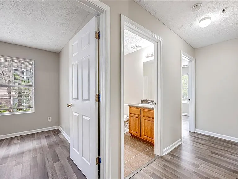 13202 Fairington Ridge Cir — Photo 15