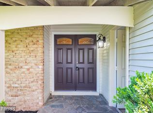 4 Rheims Ct, Sterling, VA 20164