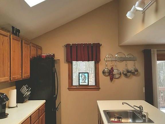 3rd image of 117 Fernwood Dr