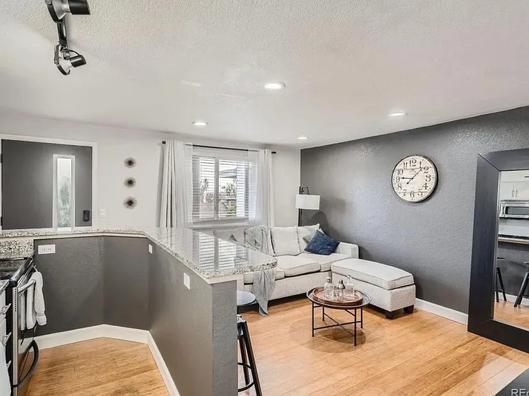 1 N Pearl St #303 — Photo 10