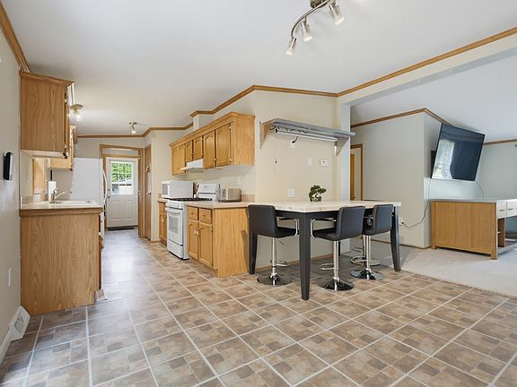 5th image of 48 Sparrow Drive