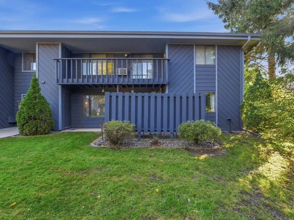 3219 W Meadows COURT #D, Sheboygan, WI 53081