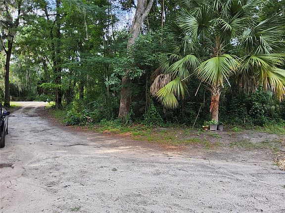 2nd image of 3200 SE 107th Pl