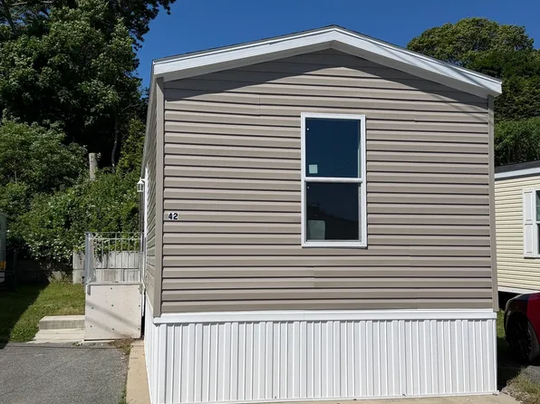 435 High Street #42, Groton, CT 06355
