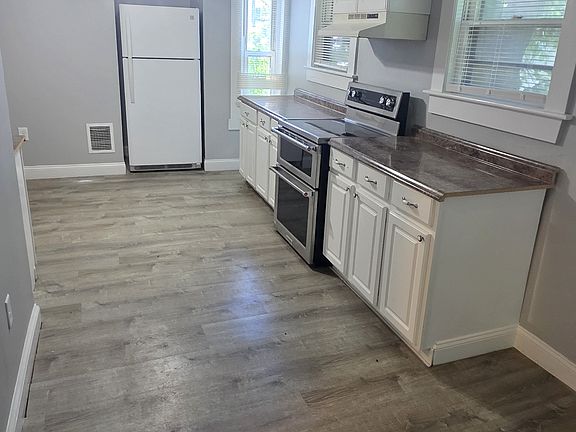 3rd image of 116 Boston St #2L
