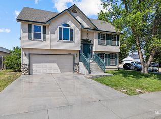 1019 Gold Creek Dr, Caldwell, ID 83607