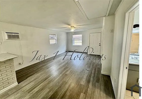 5674 Akra Ave — Photo 6