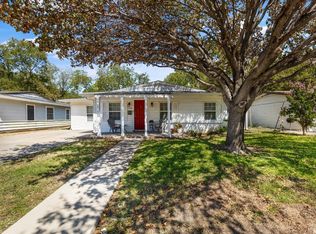 5820 Lyle St, Westworth Village, TX 76114