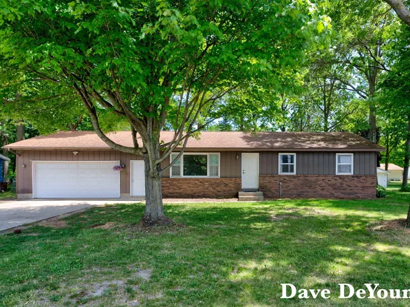 801 144th Ave, Holland, MI 49424