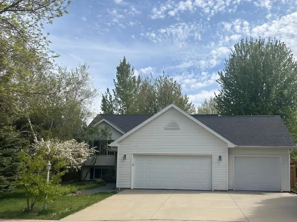 2516 Colleen Ln NE, Rochester, MN 55906