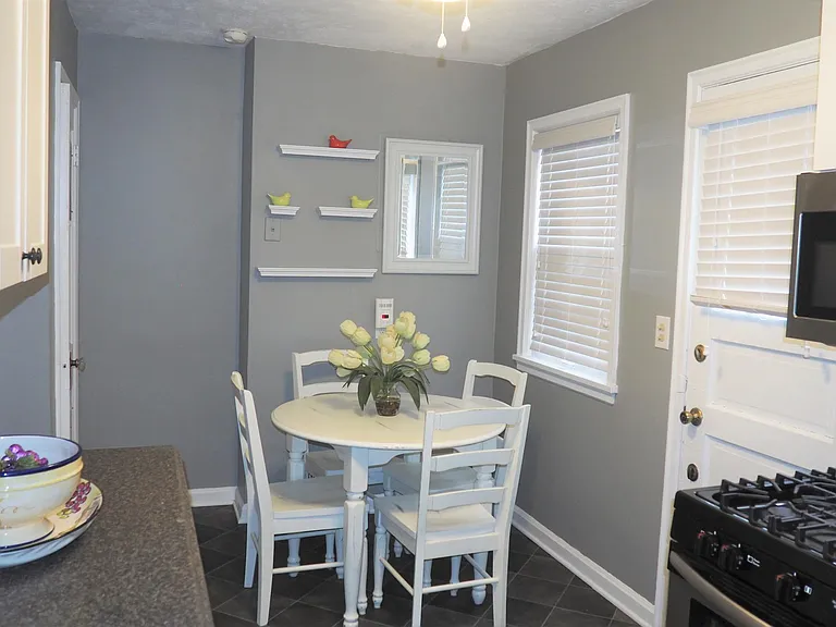 Brand new, renovated kitchen!