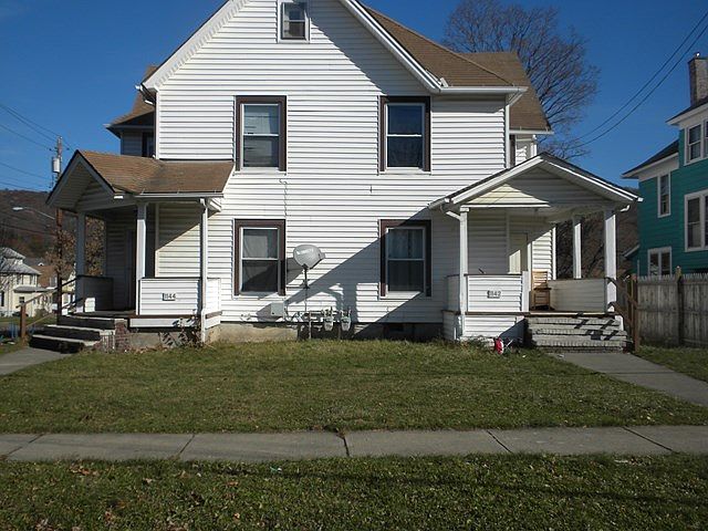 1st image of 1142 Oak St
