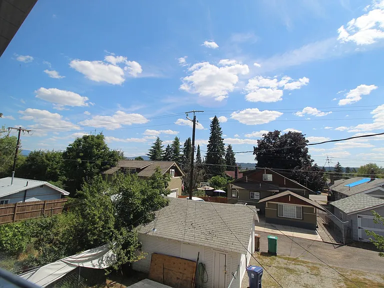 1306 E Montgomery Ave — Photo 43