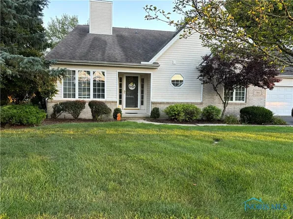 7905 Hidden Harbour Dr, Holland, OH 43528