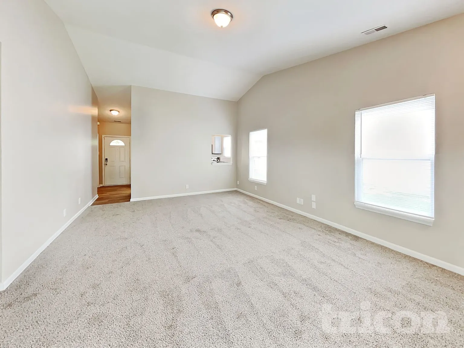 5353 Shamus Drive Indianapolis IN — Photo 4