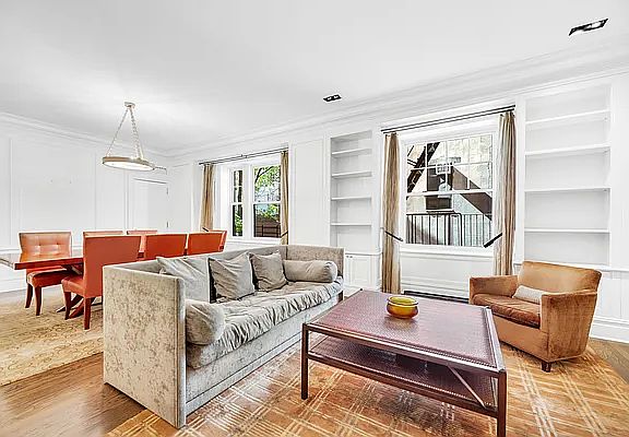 3rd image of 830 Park Ave #2/3B