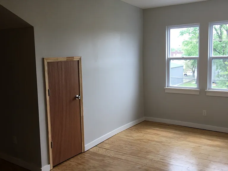 7718 S Broadway #A — Photo 4