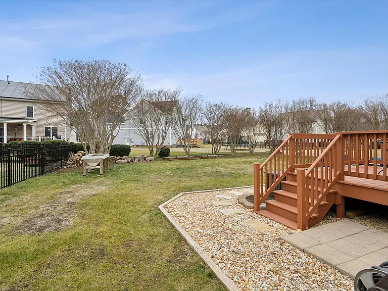 23140 Harbor Towne Dr — Photo 42