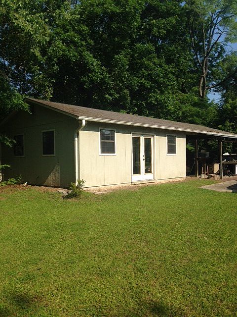 2nd image of 104 Dons Pl