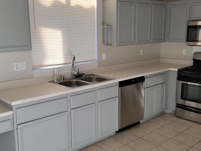 10131 Sparrow Ridge Ave — Photo 16