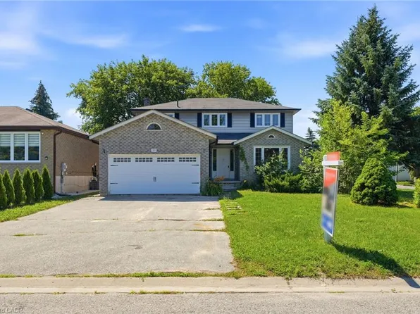 39 Camrose Dr, Georgina, ON L4P 3L6