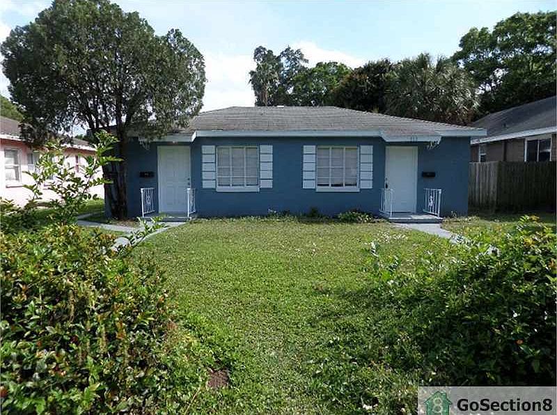 1st image of 812 20th Ave S