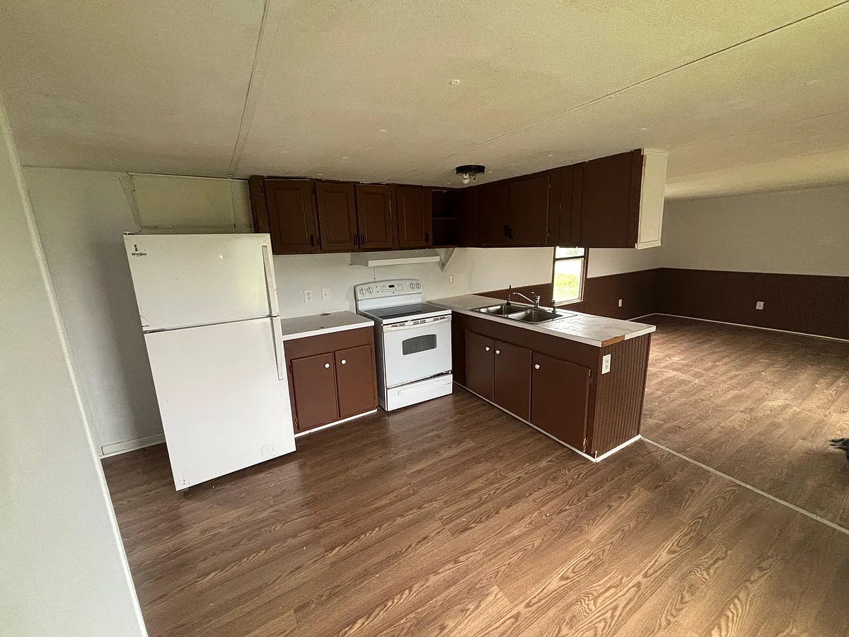 Building Photo - 1441 Pebble Dr