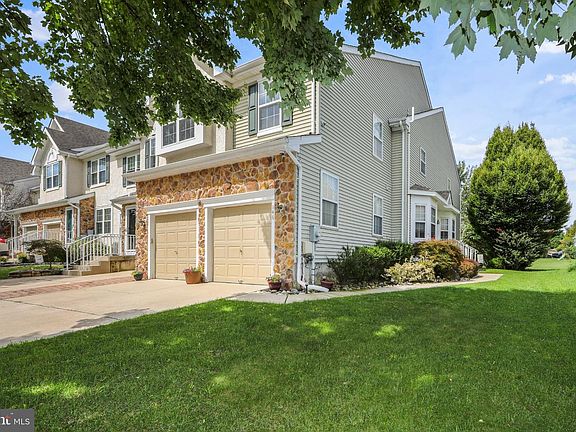 2nd image of 146 Hearthstone Ln