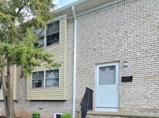 899 Robin Rd #899, Hillsborough, NJ 08844