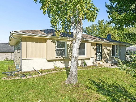 3rd image of 2940 Lake Vista COURT