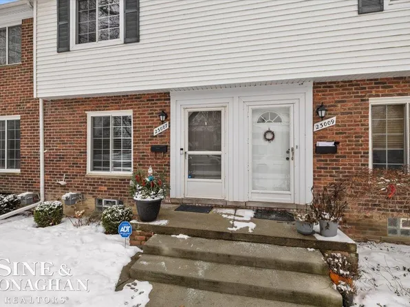 23007 Gary Ln, Saint Clair Shores, MI 48080