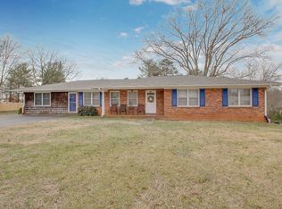 708 Sommerdale Ct, Rural Hall, NC 27045