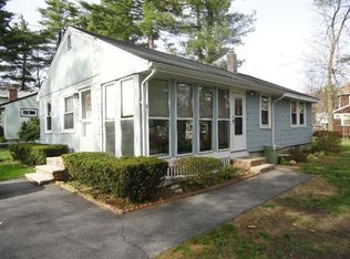 14 Mohawk Rd, Burlington, MA 01803