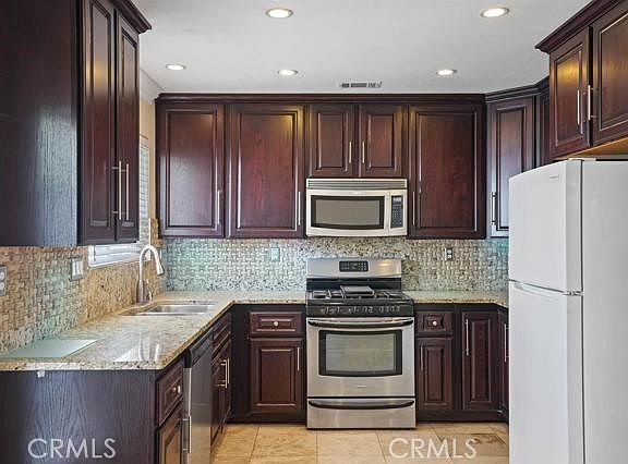 5th image of 32989 Pepper Dr