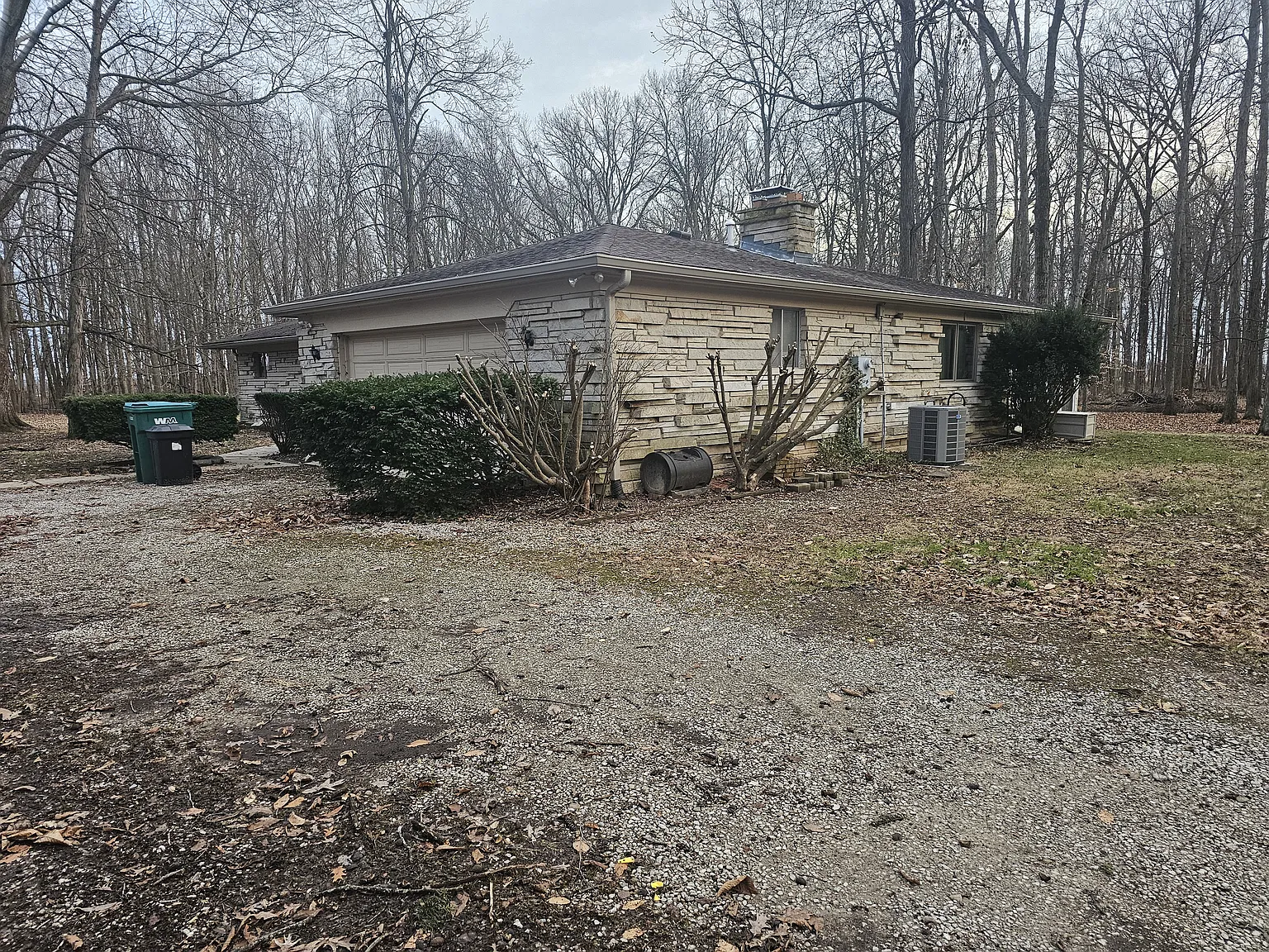 3 bed, 2000 sqft, $2,595 — Photo 2