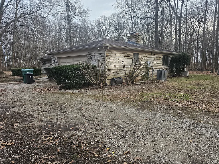 5528 S County Road 600 E — Photo 2