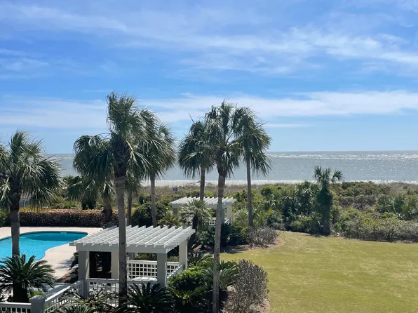 22 Beach Club Villas Ct #22, Isle Of Palms, SC 29451