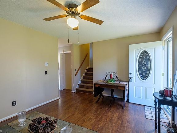 4th image of 131 Melissa Dr
