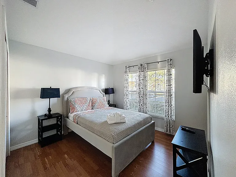 217 Sevilla Ave — Photo 14