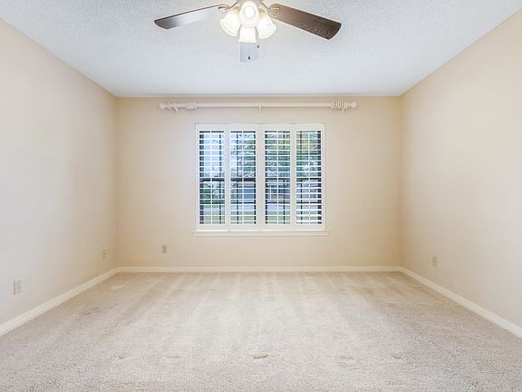 5th image of 3241 Wythe Cir