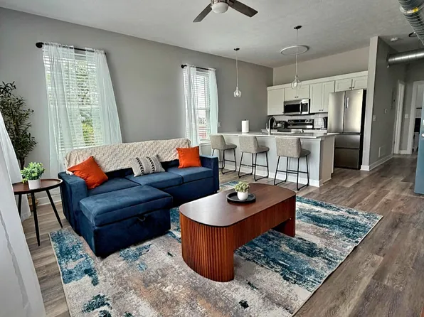 23 W 16th St, Indianapolis, IN 46202